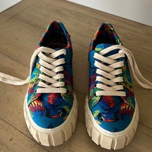 listing-status-banner